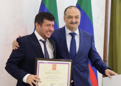 Слева — Магомед Магомедов. Справа — Сергей Меликов.